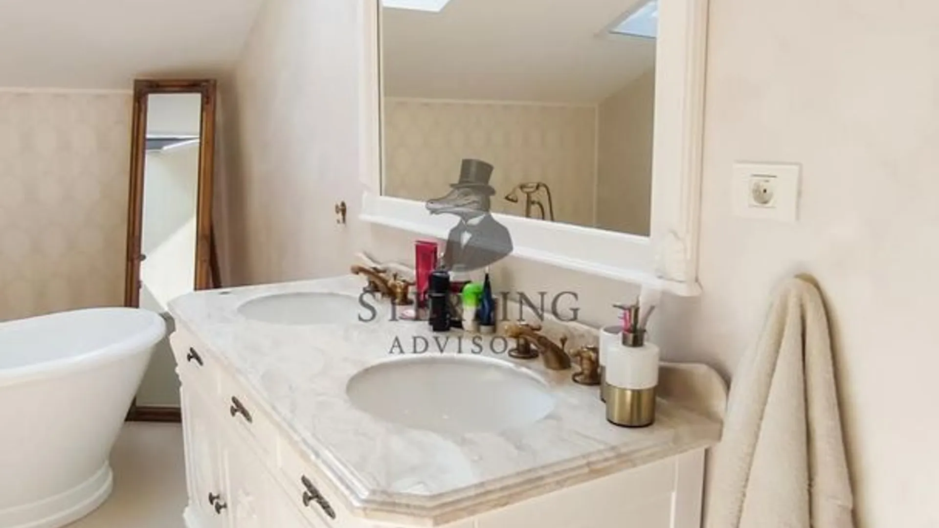 Vila restaurata in cel mai mic detaliu - zona centrala 38