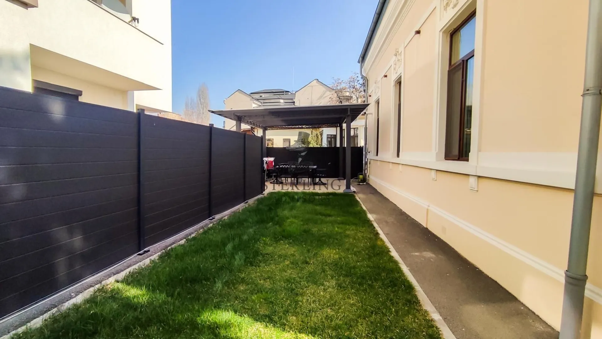 Vila restaurata in cel mai mic detaliu - zona centrala 8