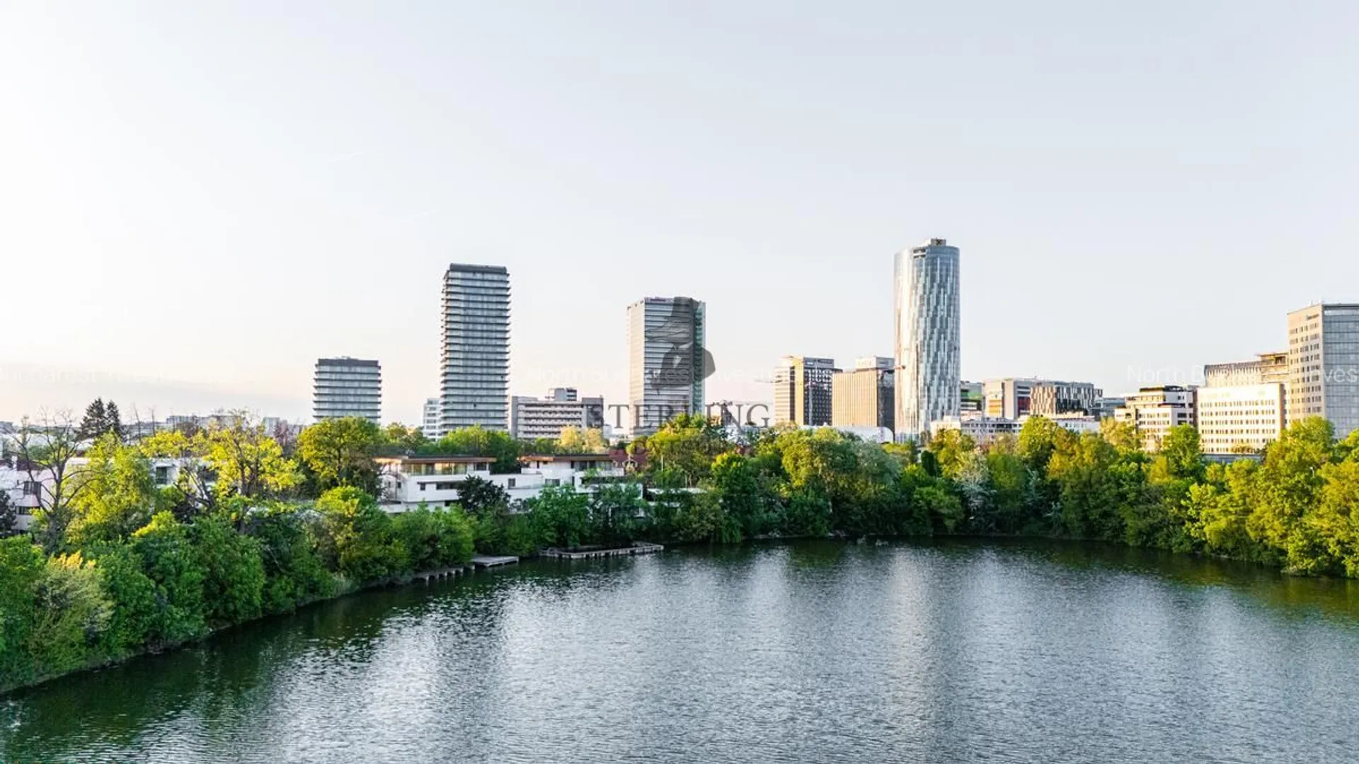 Floreasca - 3 camere cu vedere la lac si parc - ideal investitie