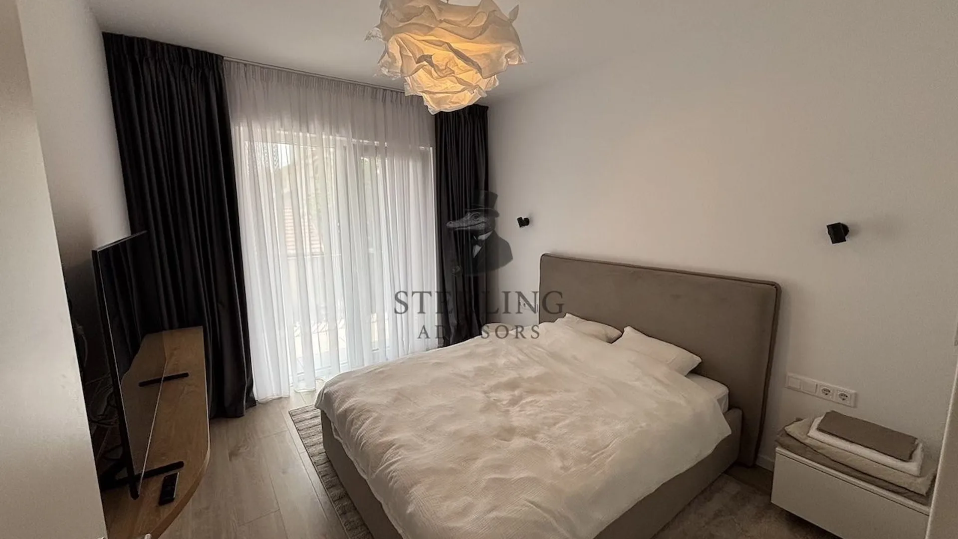 Quartier Azuga, 2 camere mobilat si utilat complet, loc parcare inclus 15