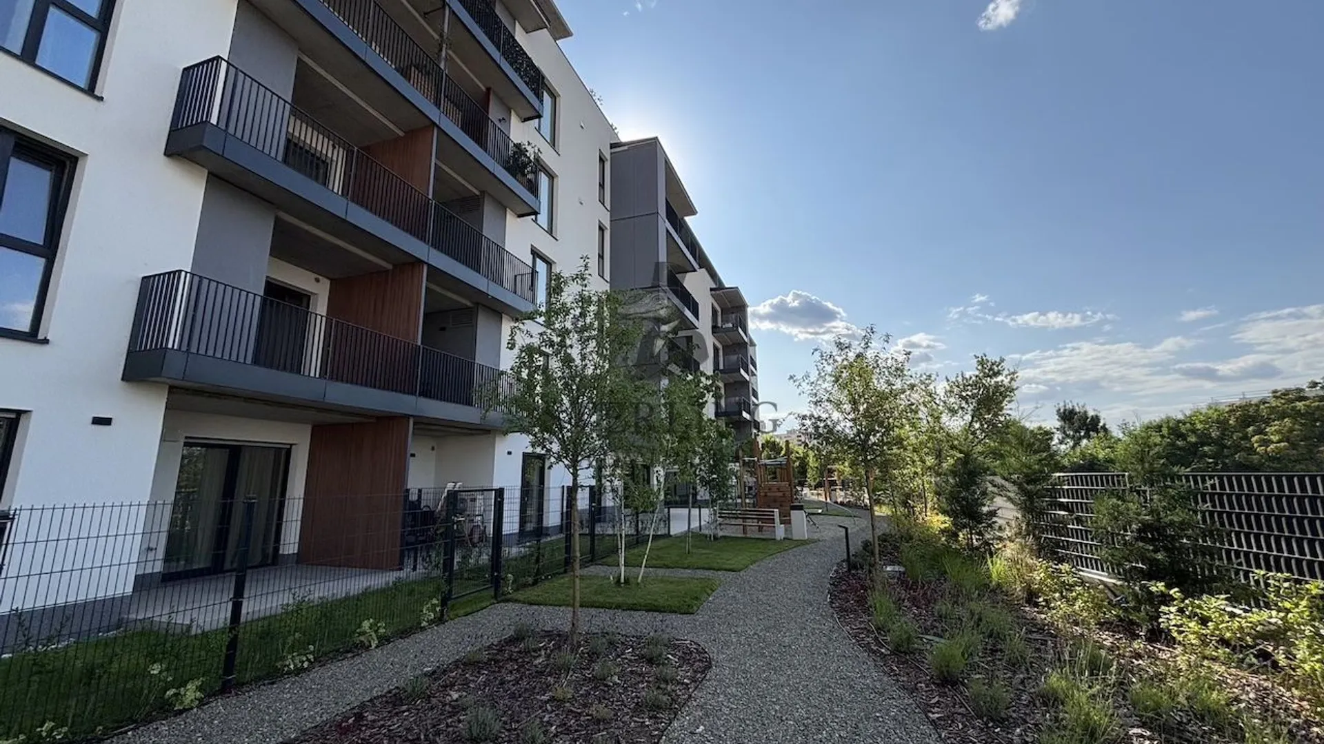 Quartier Azuga, 2 camere mobilat si utilat complet, loc parcare inclus 26