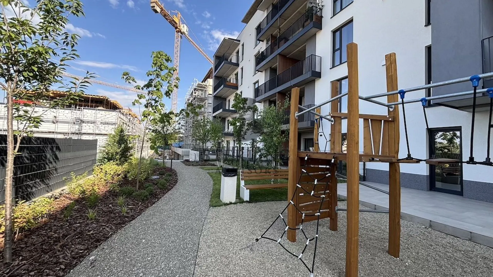 Quartier Azuga, 2 camere mobilat si utilat complet, loc parcare inclus 31