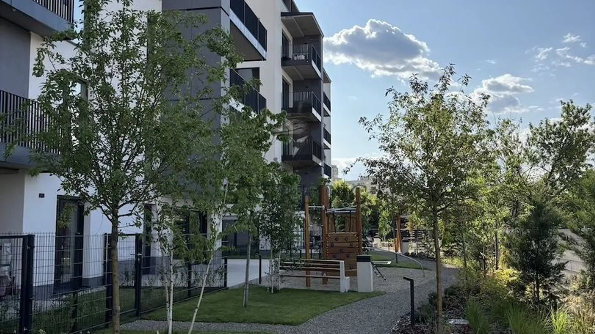 Quartier Azuga, 2 camere mobilat si utilat complet, loc parcare inclus 32