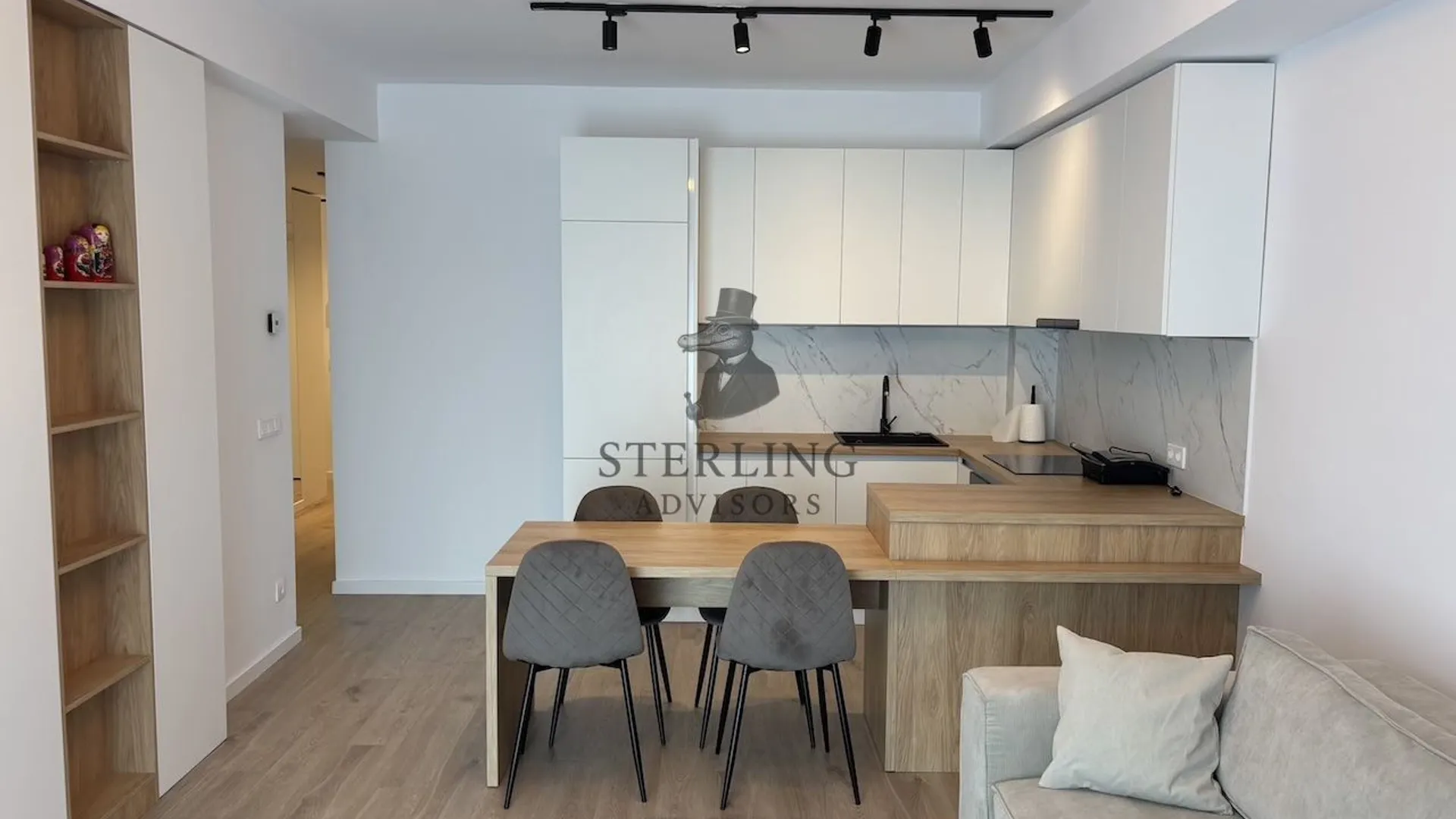 Quartier Azuga, 2 camere mobilat si utilat complet, loc parcare inclus 5