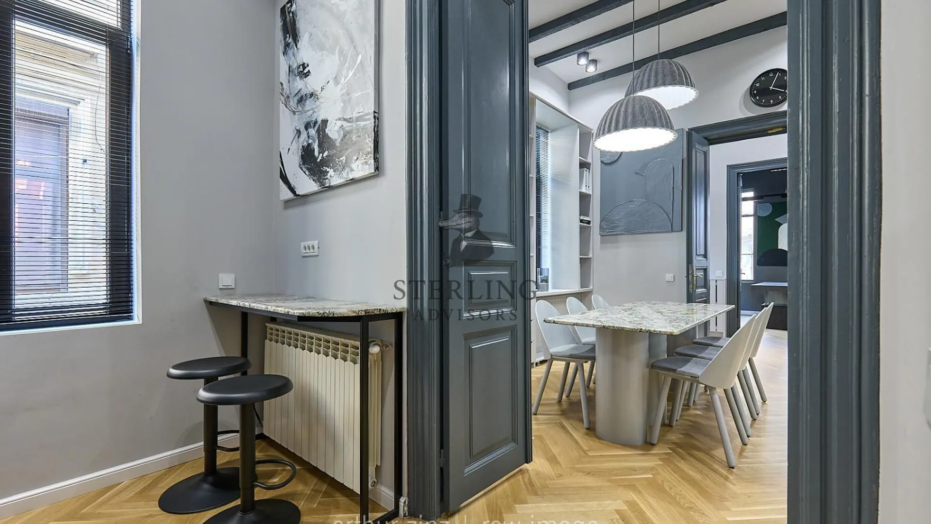 Birou utilat la cheie - imobil consolidat 11