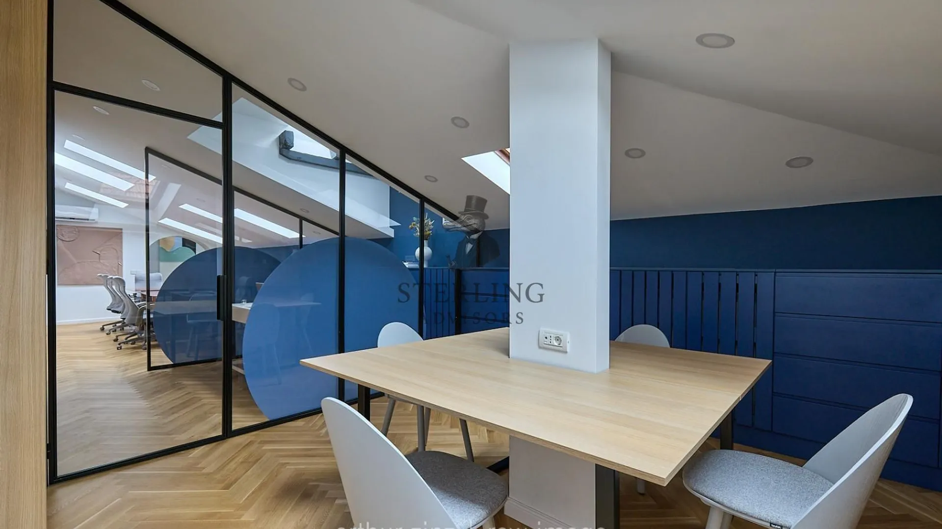 Birou utilat la cheie - imobil consolidat 12