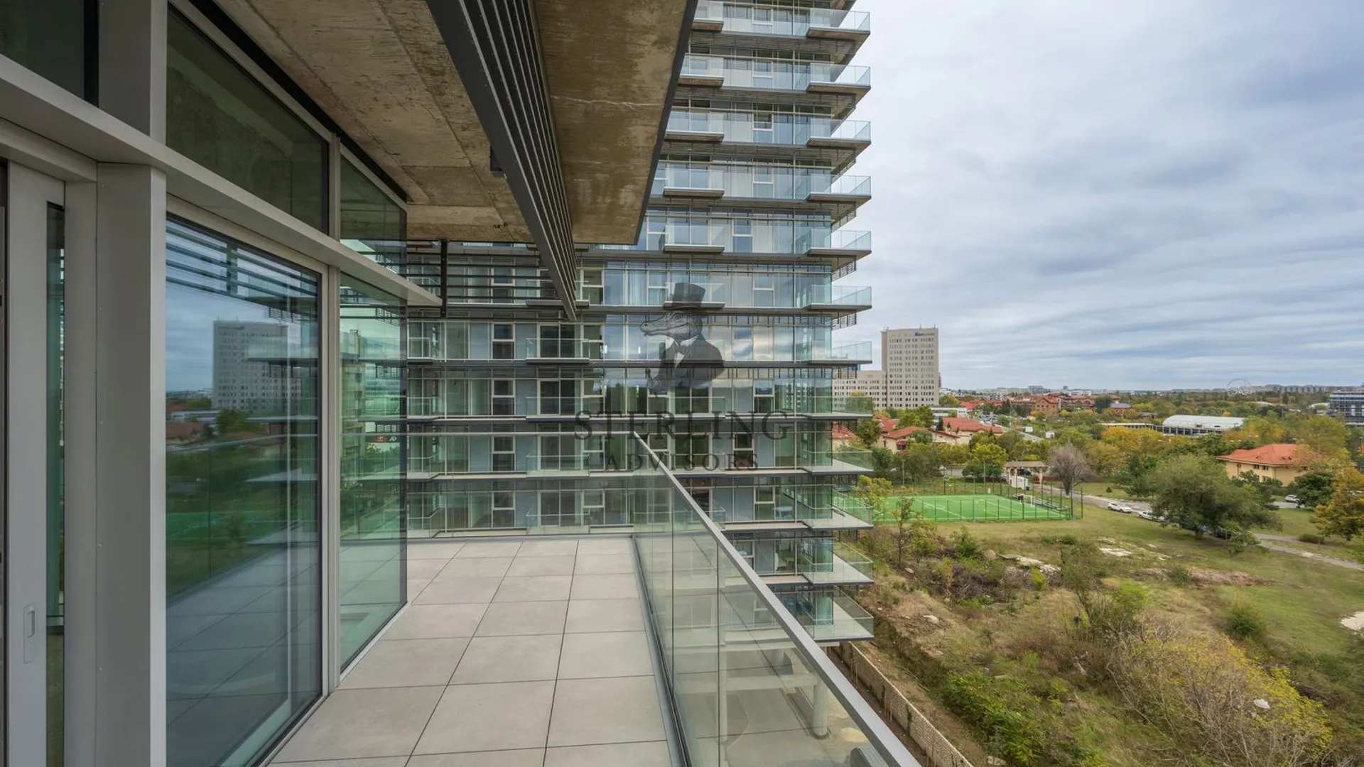 UP-site - 3 camere mobilat complet cu vedere la parc si lac 34