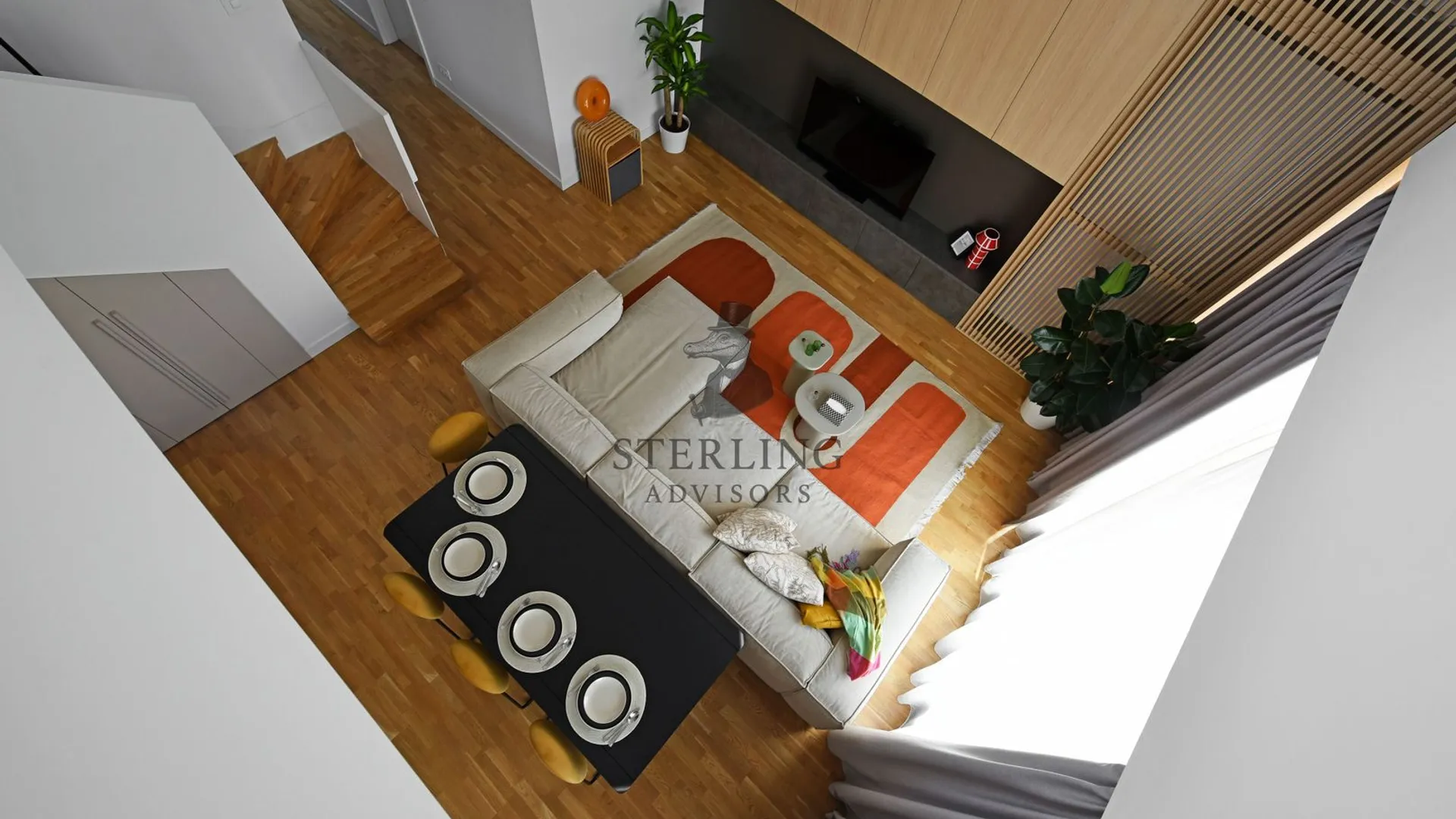 Townhouse cu 5 camere in ansamblu cu piscina si facilitati 24