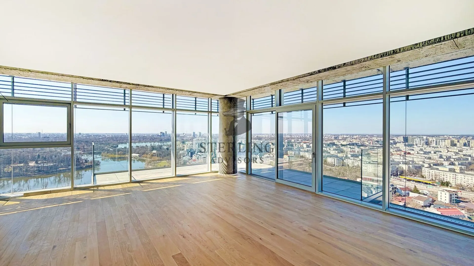 UP-site - apartament spatios cu vedere panoramica spre parc si lac