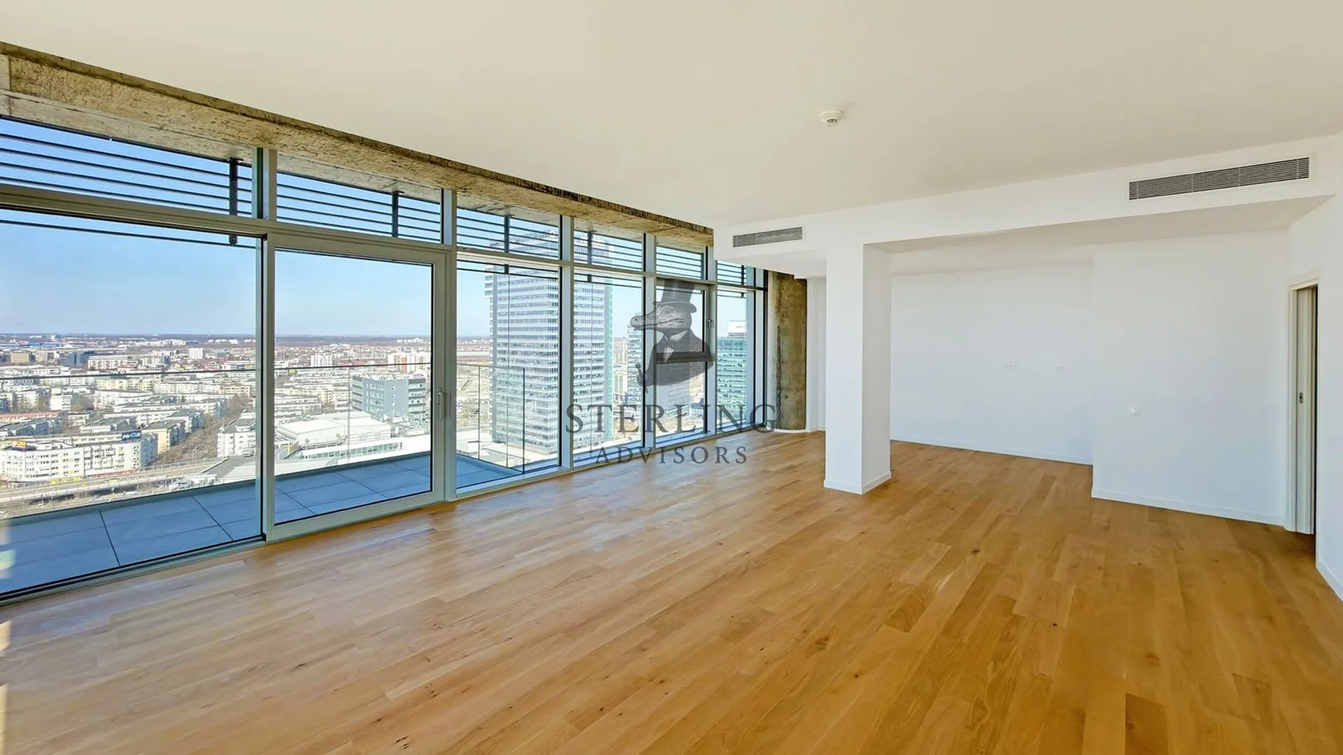 UP-site - apartament spatios cu vedere panoramica spre parc si lac 2