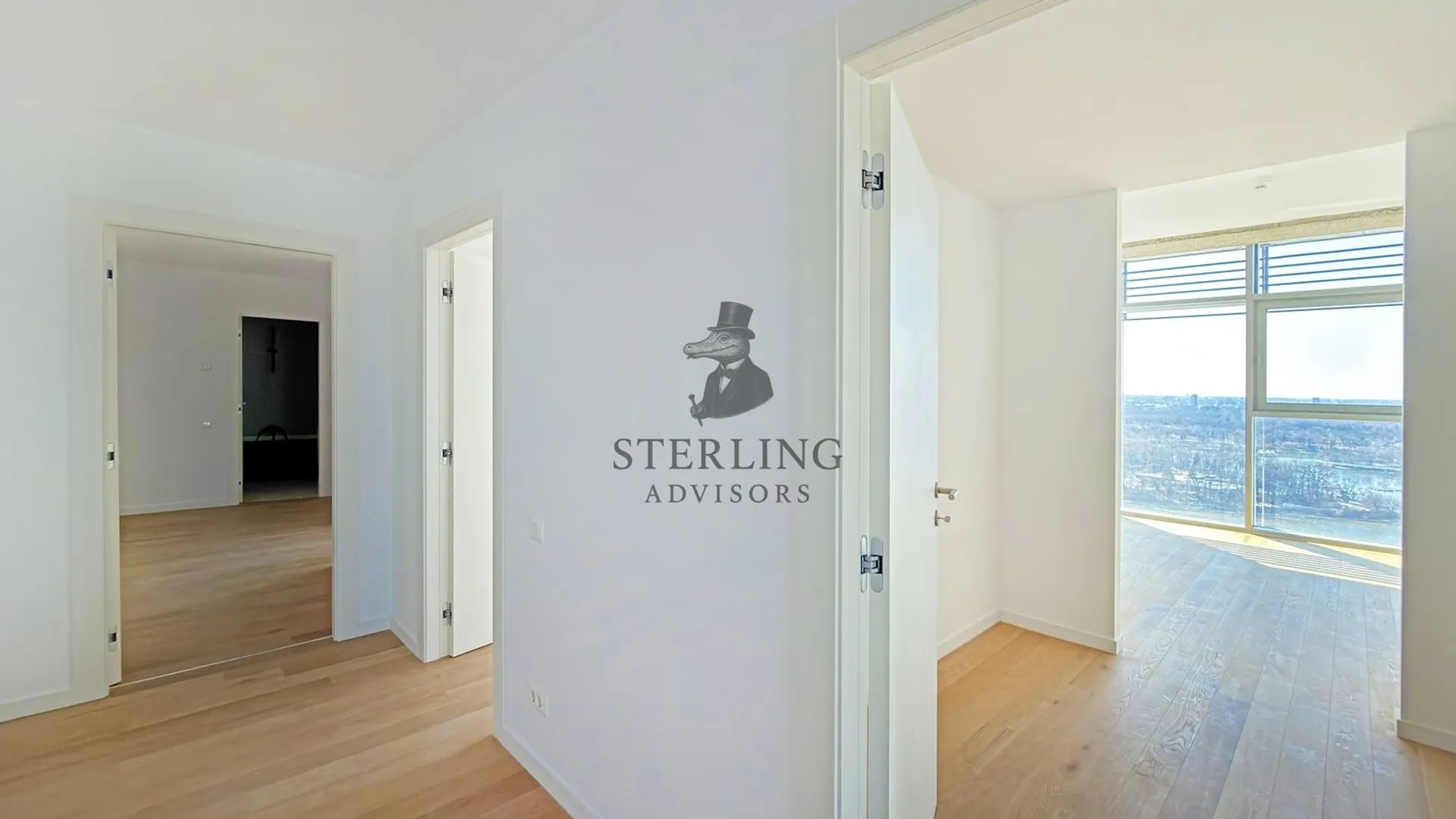 UP-site - apartament spatios cu vedere panoramica spre parc si lac 12