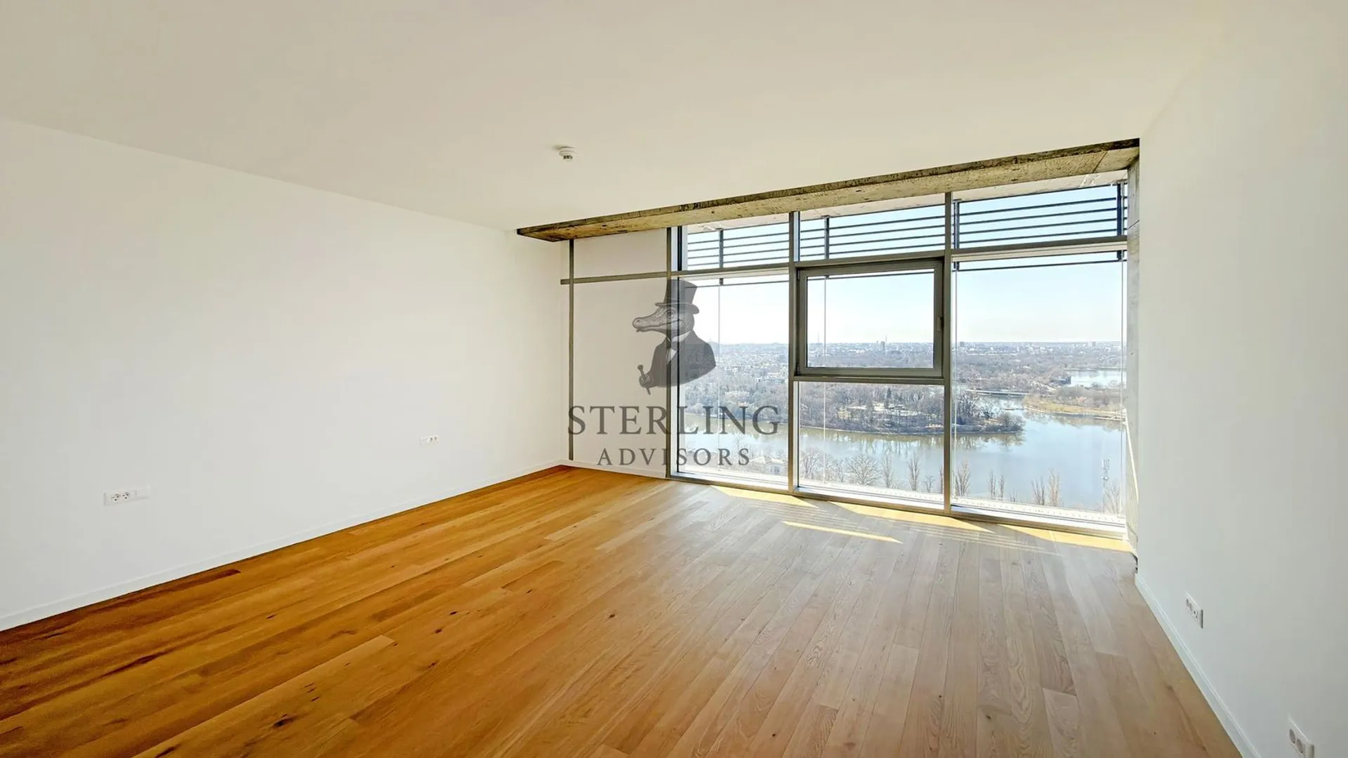 UP-site - apartament spatios cu vedere panoramica spre parc si lac 17