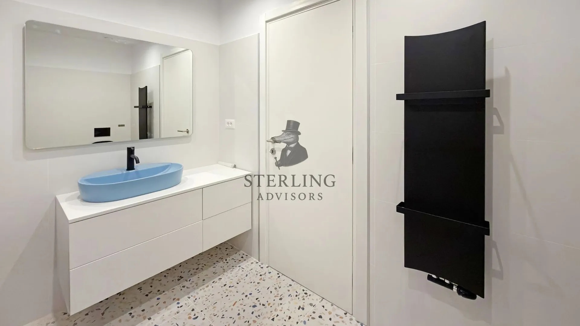 UP-site - apartament spatios cu vedere panoramica spre parc si lac 24