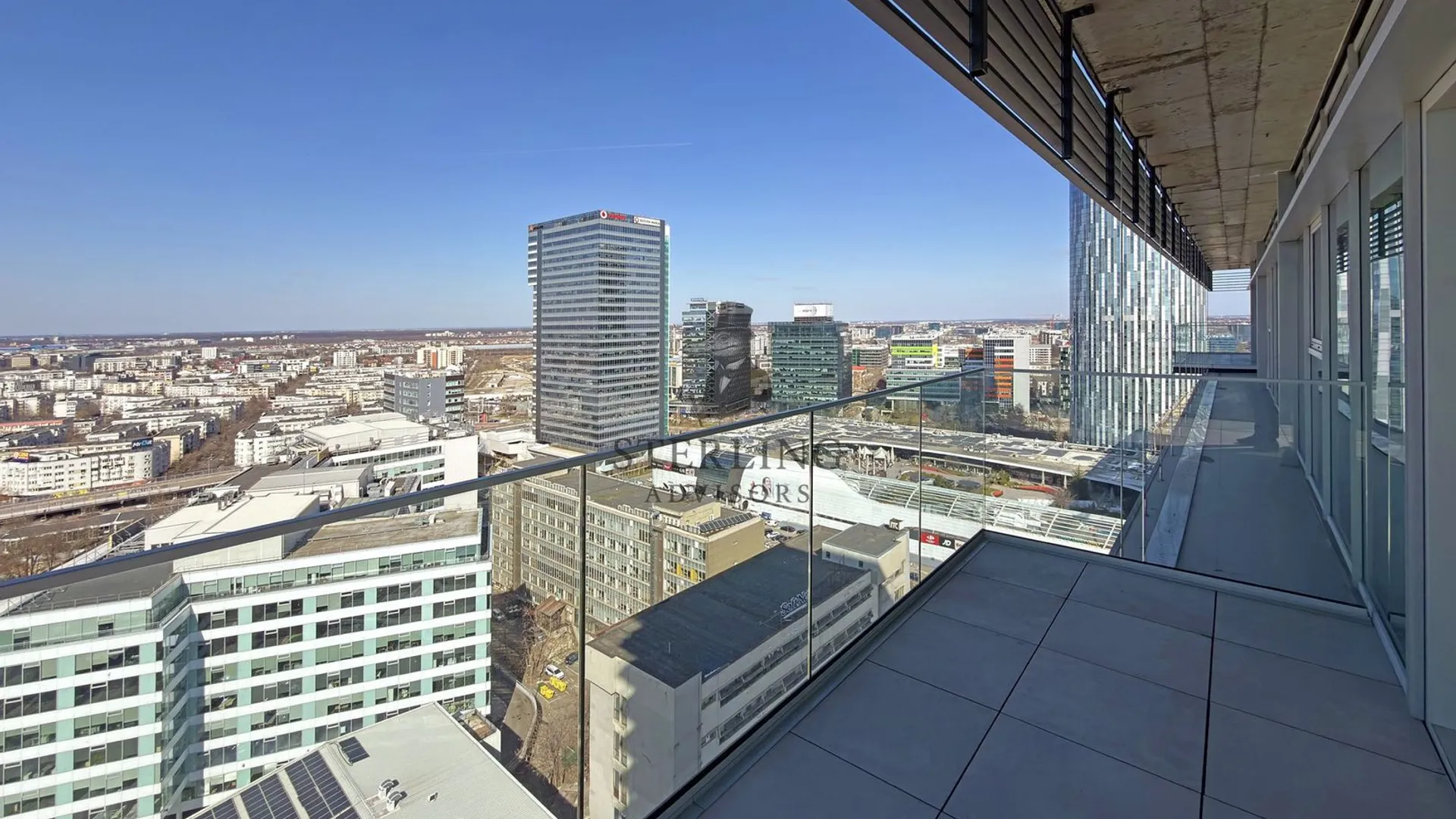 UP-site - apartament spatios cu vedere panoramica spre parc si lac 36