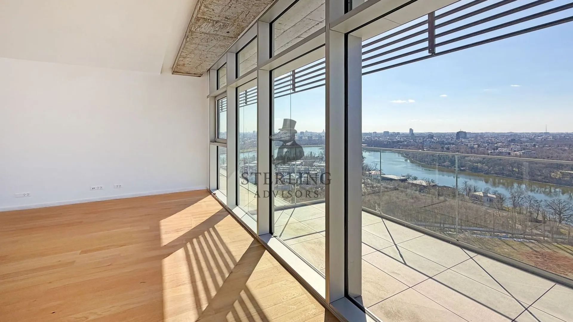 UP-site - apartament spatios cu vedere panoramica spre parc si lac 8