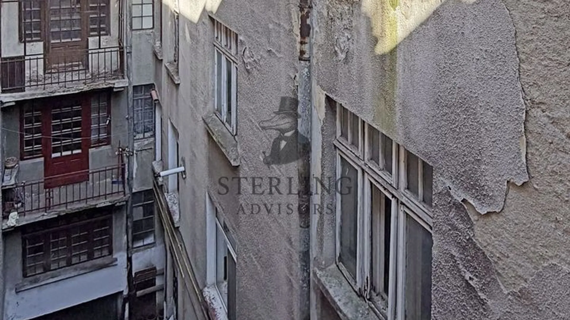 Imobil versatil, 1000 mp, pretabil conversie hotel sau apartamente 25