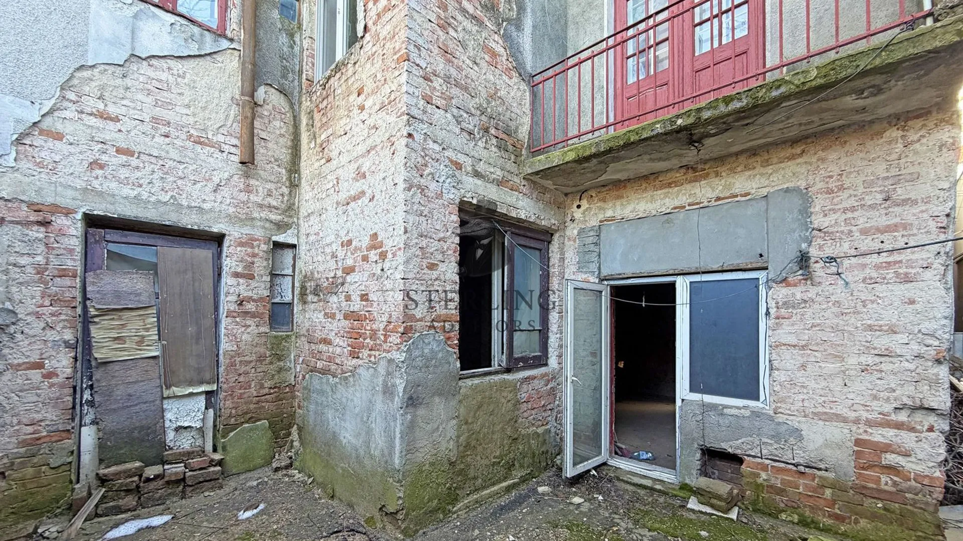 Imobil versatil, 1000 mp, pretabil conversie hotel sau apartamente 28