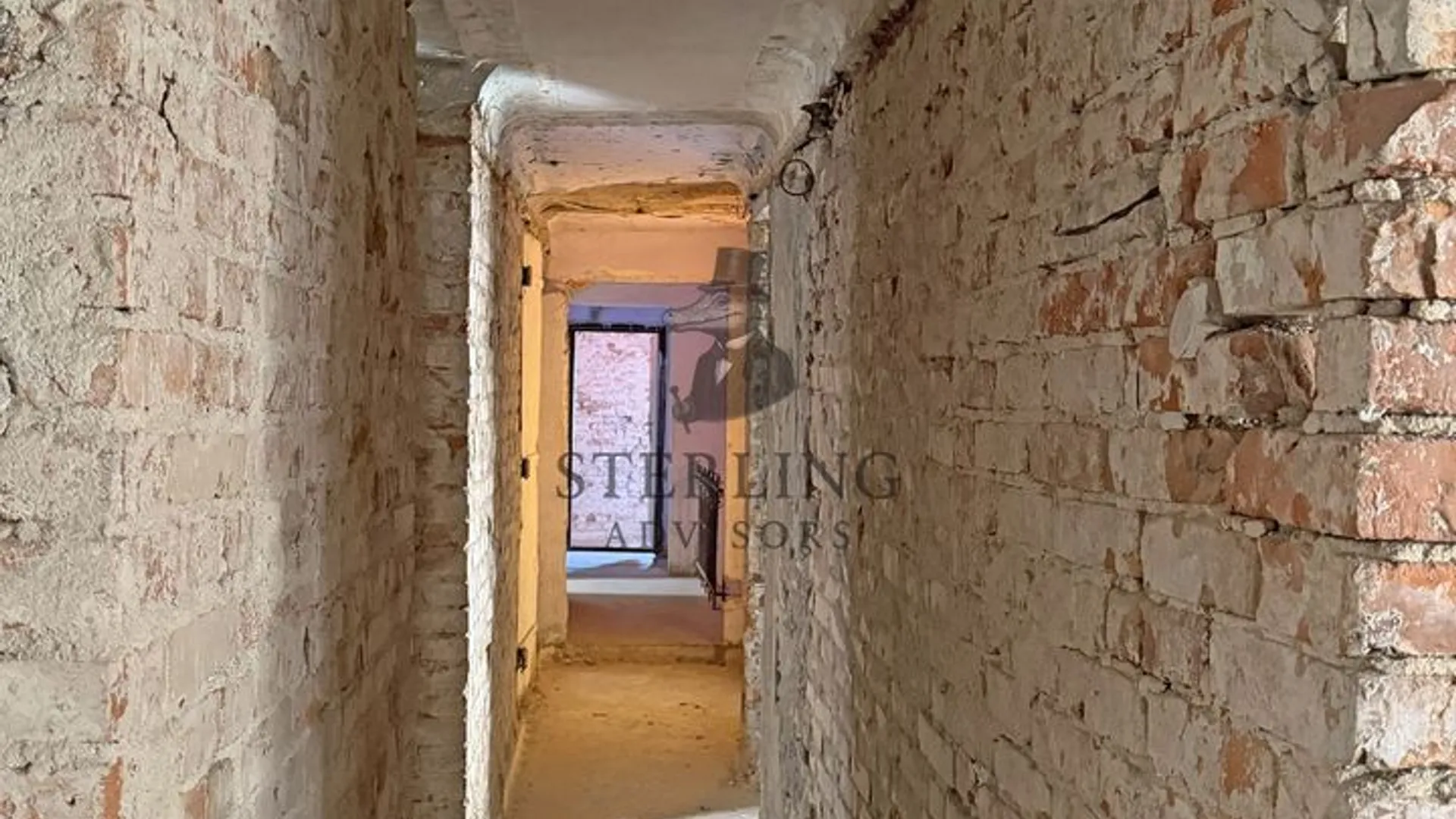 Imobil versatil, 1000 mp, pretabil conversie hotel sau apartamente 10